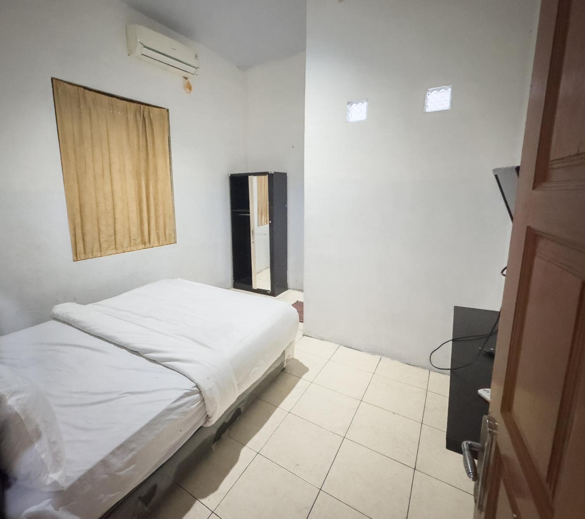Pondok Wisata Istana XI Медан Экстерьер фото